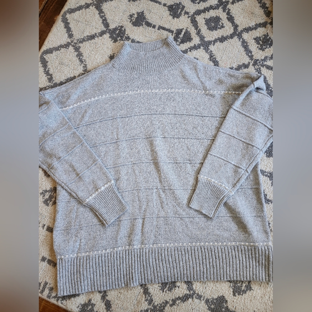 Staccato NwOTGray Long Sleeve Top